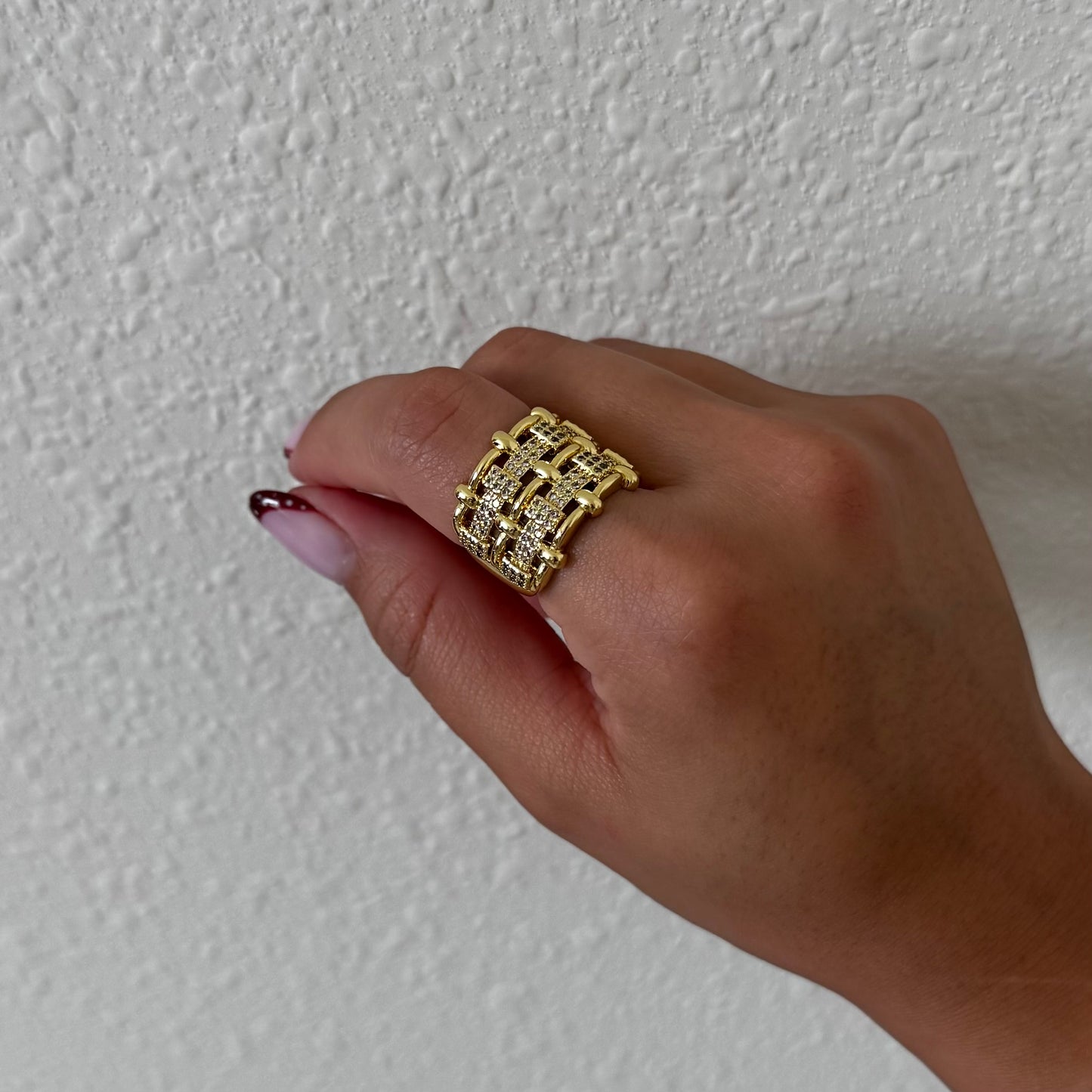 Amara Ring