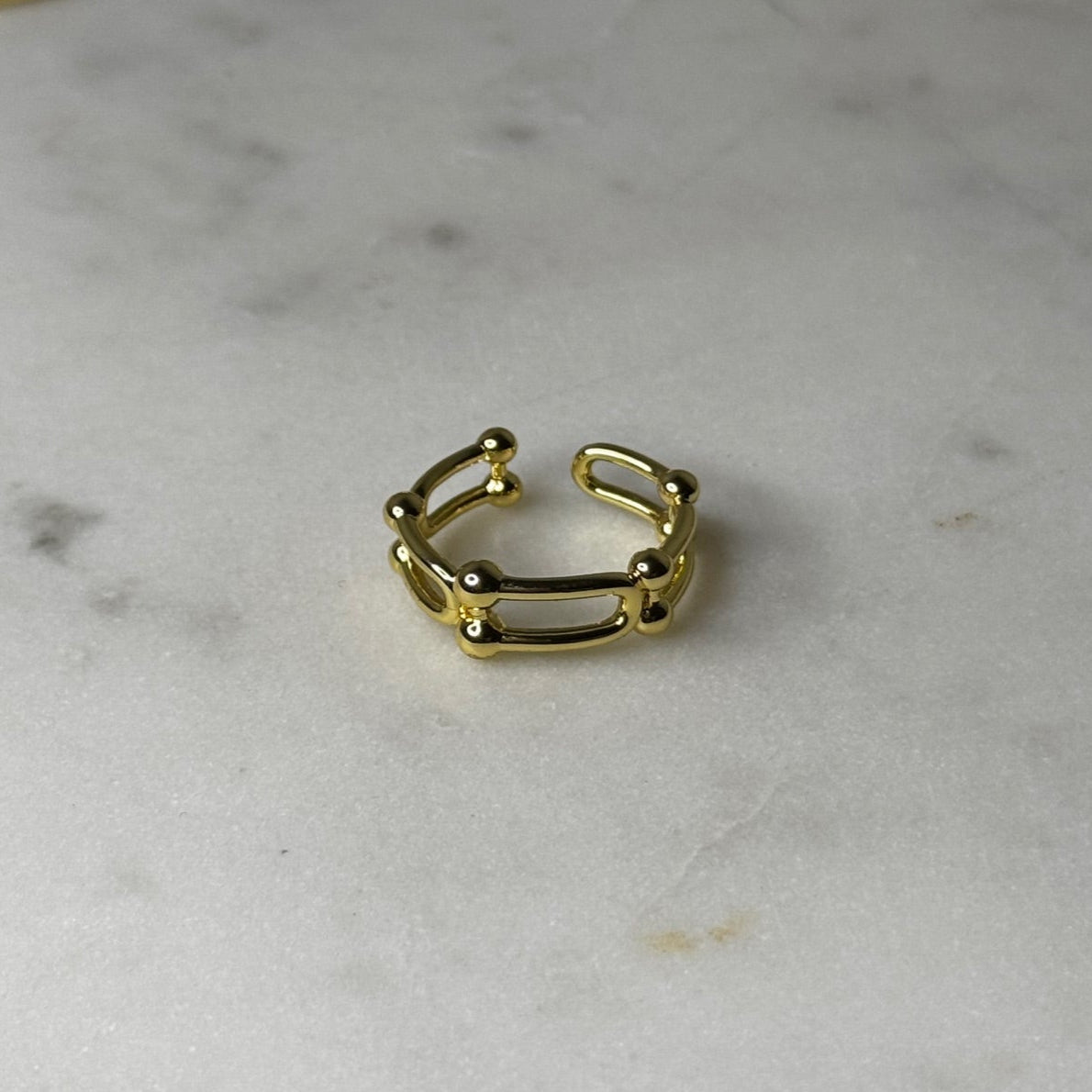 Edgy Ring