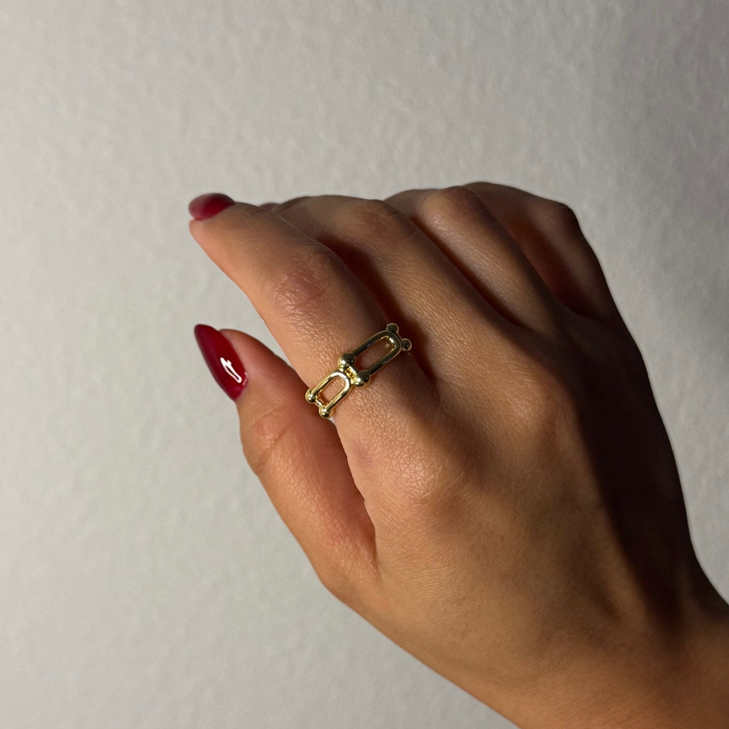 Edgy Ring